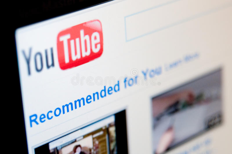 Questions for YouTube Videos: 10 Ideas to Keep Your Audience Engaged and Coming Back for More