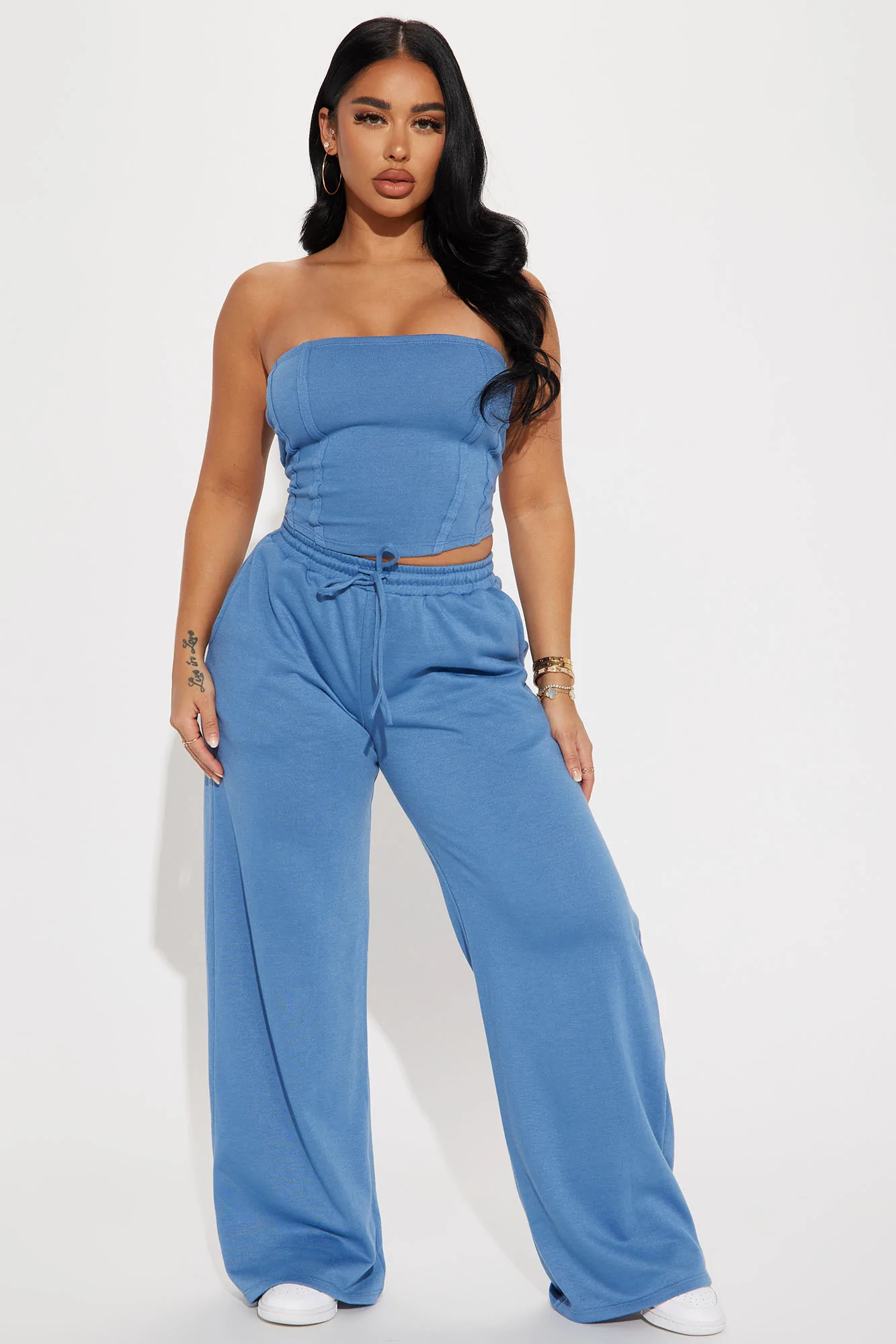 How Much Does Fashion Nova Pay Its Models? Inside The World Of