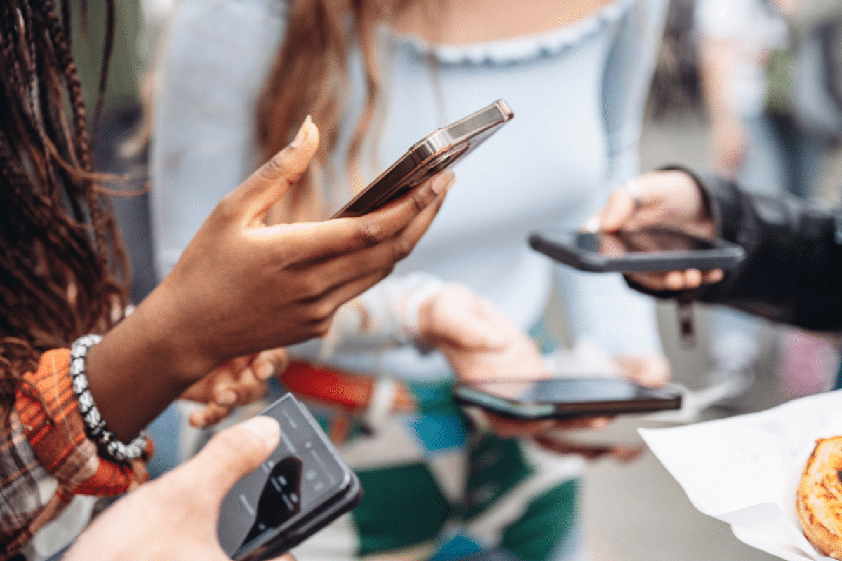 Hers Study Shows American Midwest Leads in Social Media Influence, Trend Adoption