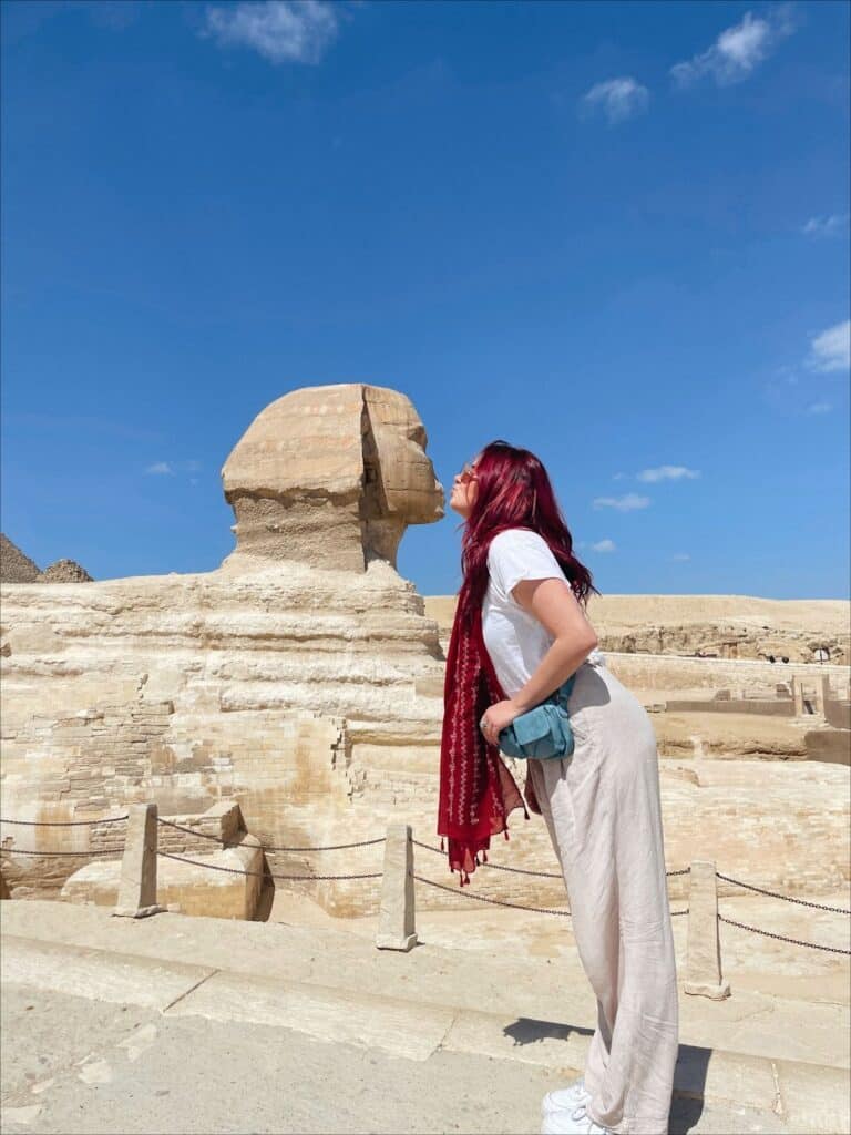 How Emma Topp Balances Corporate Career And Creator Life, Defying The All-Or-Nothing Path